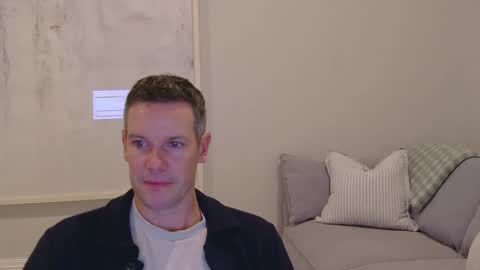 aussiesurfer0000 online show from 8, 5, 2026