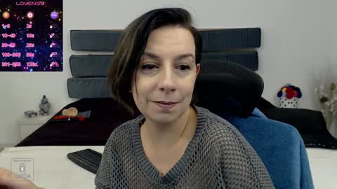 AutumnOpal online show from 1, 2, 2025