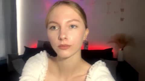 Snapshot of autumnroginson chatting on 18, 9, 2025 Annie online show from 18, 9, 2025