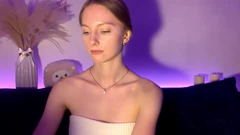 Snapshot of autumnroginson chatting on 28, 9, 2025 Annie online show from 28, 9, 2025