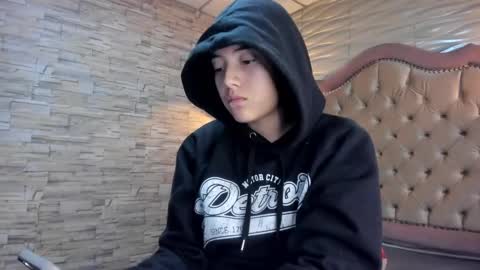              online show from 4, 2, 2025