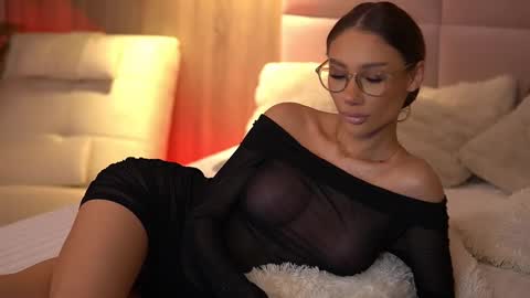 Snapshot of ava_heath chatting on 19, 2, 2025 Ava online show from 19, 2, 2025