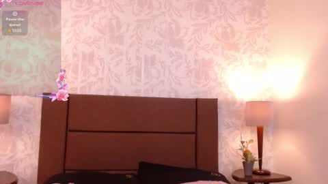 Snapshot of ava_raye chatting on 4, 12, 2025 Ava online show from 4, 12, 2025