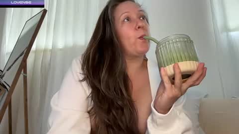 Snapshot of avabradley chatting on 25, 6, 2026 Ava . Support my channel by using my affiliate link to make your account Thanks online show from 25, 6, 2026