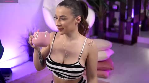 AvaReed online show from 4, 3, 2026