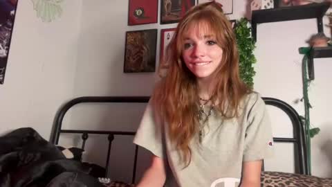 Snapshot of avaxlee chatting on 11, 7, 2026 avaxlee online show from 11, 7, 2026