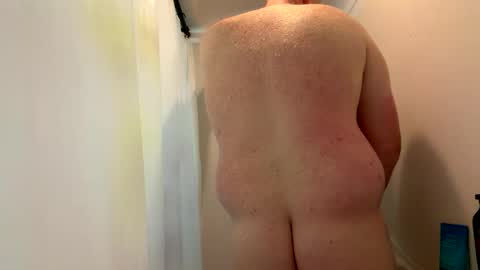 Snapshot of averagedan90 chatting on 4, 6, 2026 Dan online show from 4, 6, 2026