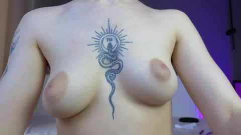 avgustina_love online show from 19, 4, 2026