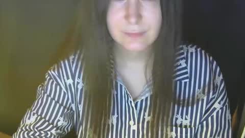 Snapshot of avialenne chatting on 29, 3, 2026 avialenne online show from 29, 3, 2026
