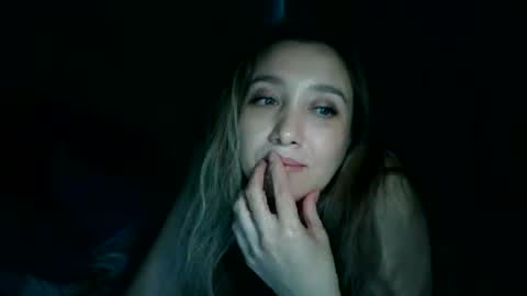 Snapshot of avinelra chatting on 15, 5, 2026 avinelra online show from 15, 5, 2026
