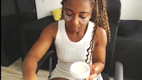 AVIS  online show from 9, 11, 2025