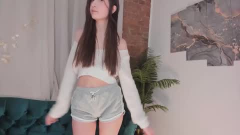 Snapshot of avrora_shy_ chatting on 6, 2, 2026 Avrora online show from 6, 2, 2026