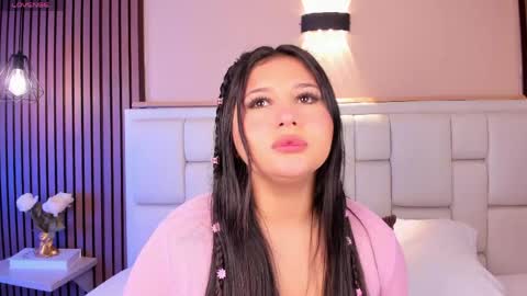 Snapshot of avymilton chatting on 16, 4, 2026 Avy online show from 16, 4, 2026