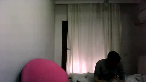 Snapshot of awesenheit chatting on 11, 5, 2026 awesenheit online show from 11, 5, 2026