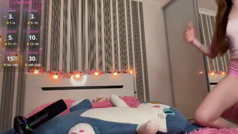 Aurora online show from 8, 4, 2026