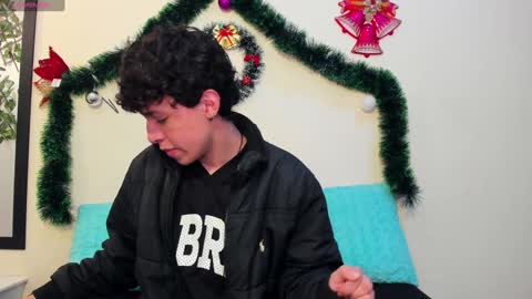 Axel Evanss online show from 2, 1, 2025