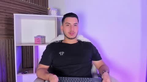 axel_grey_ online show from 24, 10, 2025