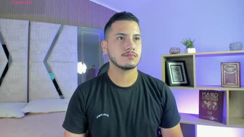 Snapshot of axel_grey_ chatting on 28, 4, 2026 axel_grey_ online show from 28, 4, 2026
