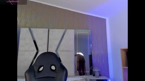 Snapshot of axel_grey_ chatting on 1, 5, 2026 axel_grey_ online show from 1, 5, 2026