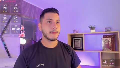 Snapshot of axel_grey_ chatting on 26, 6, 2026 axel_grey_ online show from 26, 6, 2026