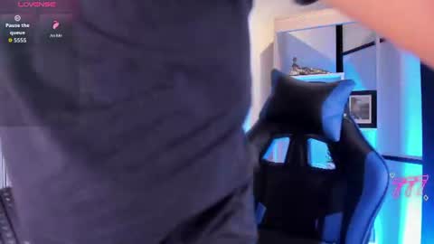 Snapshot of axel_grey_ chatting on 3, 7, 2026 axel_grey_ online show from 3, 7, 2026