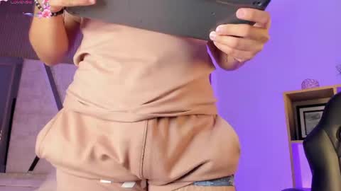 Snapshot of axel_grey_ chatting on 4, 7, 2026 axel_grey_ online show from 4, 7, 2026