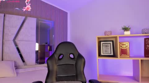 Snapshot of axel_grey_ chatting on 7, 7, 2026 axel_grey_ online show from 7, 7, 2026