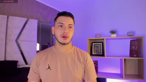 Snapshot of axel_grey_ chatting on 10, 7, 2026 axel_grey_ online show from 10, 7, 2026
