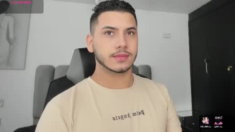 Snapshot of axel_grey_ chatting on 12, 7, 2026 axel_grey_ online show from 12, 7, 2026