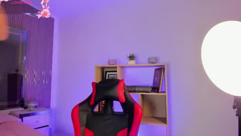 Snapshot of axel_grey_ chatting on 14, 7, 2026 axel_grey_ online show from 14, 7, 2026