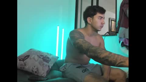 Snapshot of axel_hendrick chatting on 21, 5, 2026 axel_hendrick online show from 21, 5, 2026