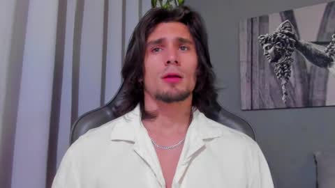 Snapshot of axel_owen chatting on 2, 3, 2025 Axel online show from 2, 3, 2025