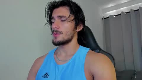 Snapshot of axel_owen chatting on 2, 10, 2025 Axel online show from 2, 10, 2025