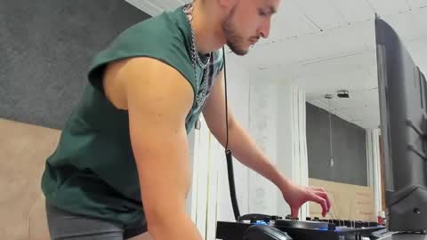 Axel  online show from 23, 5, 2026
