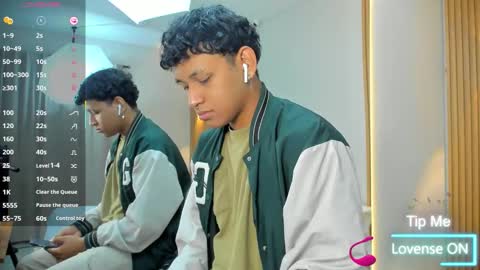 Snapshot of axel_ps chatting on 26, 9, 2025 Alex online show from 26, 9, 2025