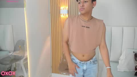 Snapshot of axel_ps chatting on 17, 10, 2025 Alex online show from 17, 10, 2025