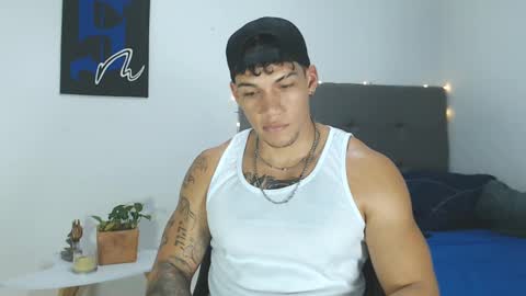 INDEPENDENT MODEL  online show from 31, 12, 2024