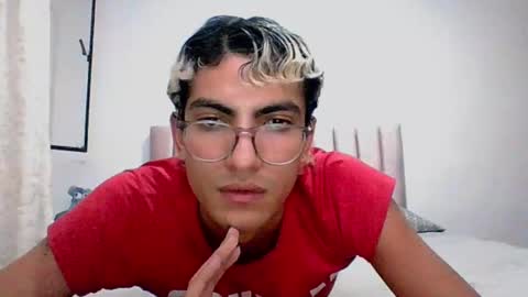 Axel  online show from 11, 12, 2024