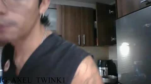 Axel  online show from 7, 10, 2025