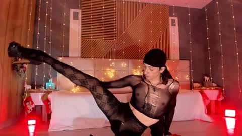 im your little femboy  ALEX   online show from 27, 12, 2024