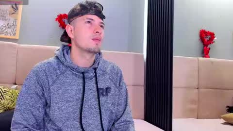 Snapshot of axelxmia_07 chatting on 9, 2, 2025 Axel and mia online show from 9, 2, 2025