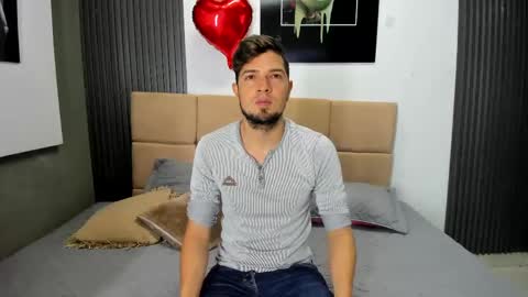 Snapshot of axelxmia_07 chatting on 8, 3, 2025 Axel and mia online show from 8, 3, 2025