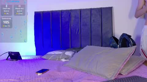 Snapshot of axxxel_twink chatting on 7, 7, 2026 Axxxel online show from 7, 7, 2026