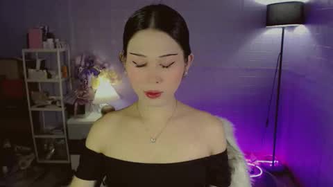 AYAHOSHILOVESYOU online show from 17, 4, 2026