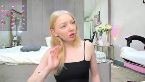 SundyRose online show from 24, 11, 2025