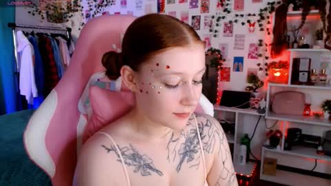 Ayla hill online show from 20, 11, 2025