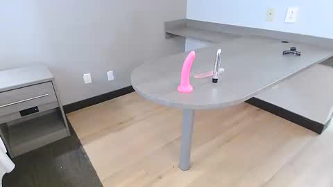 Snapshot of ayla_ty chatting on 10, 4, 2026 AylaTy online show from 10, 4, 2026