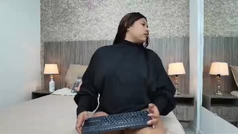 Snapshot of ayleen_collins chatting on 28, 6, 2026 Ayleen Collins online show from 28, 6, 2026
