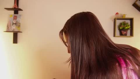 Snapshot of ayleenevans chatting on 19, 12, 2025 SOPHY ROGERS online show from 19, 12, 2025