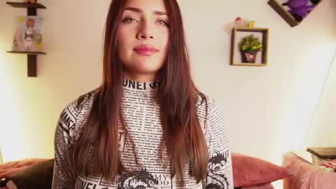 Snapshot of ayleenevans chatting on 22, 12, 2025 SOPHY ROGERS online show from 22, 12, 2025